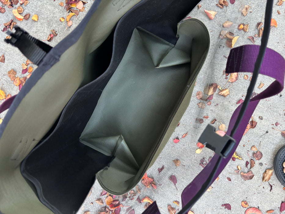 Vineyard Ultimate Trail Tote
