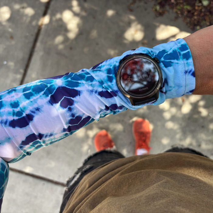 Blue Dye Sleeve