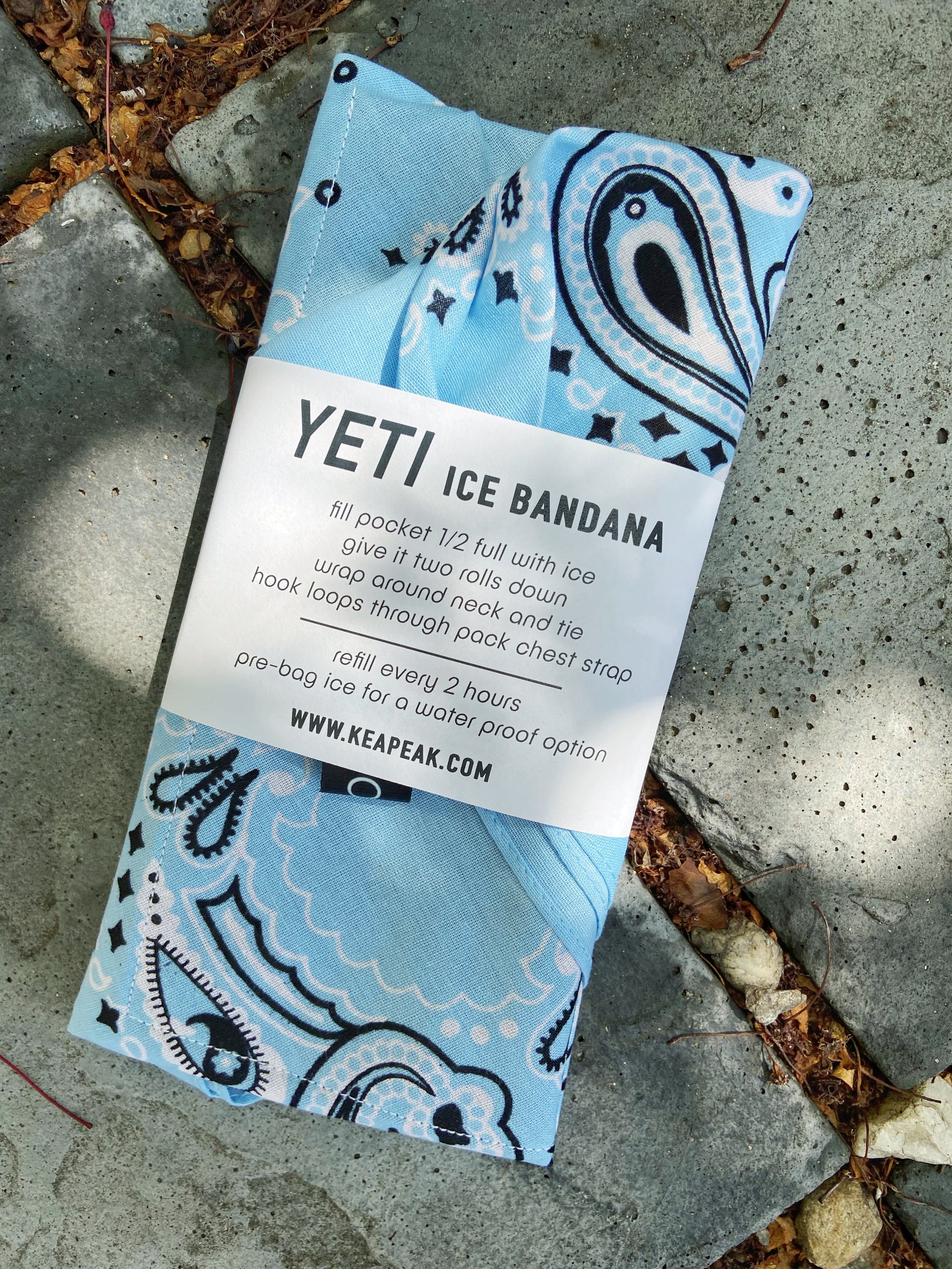 Light blue ice bandana with instructions